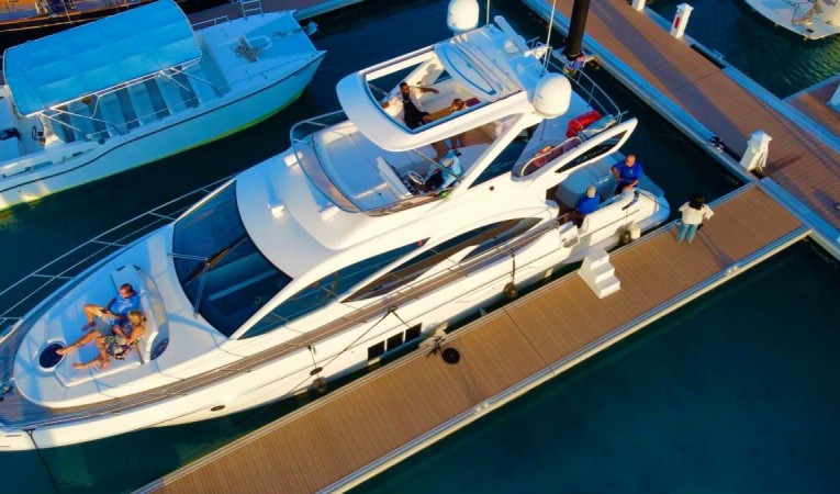 54 Azimut 