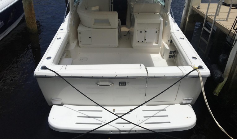 31 Tiara Aft view