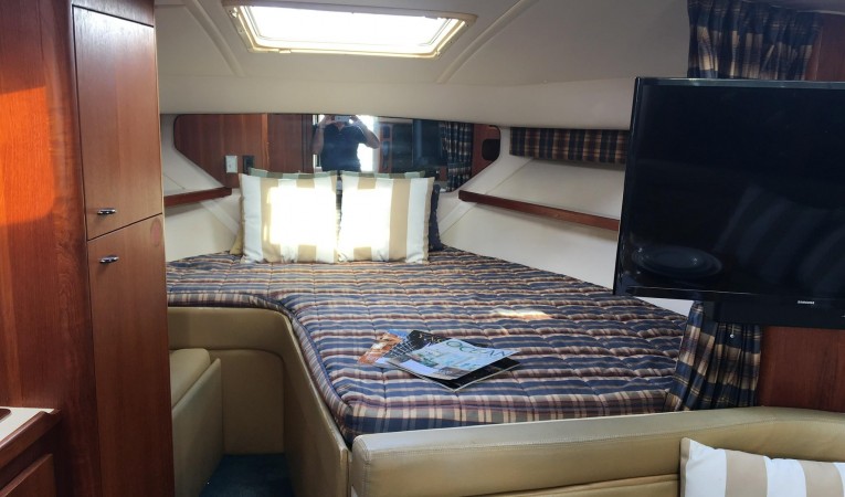 31 Tiara Salon / Stateroom