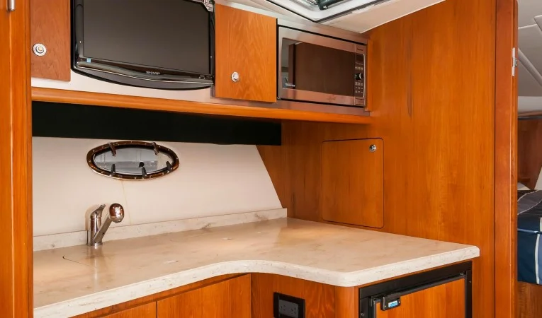 36 Tiara Galley