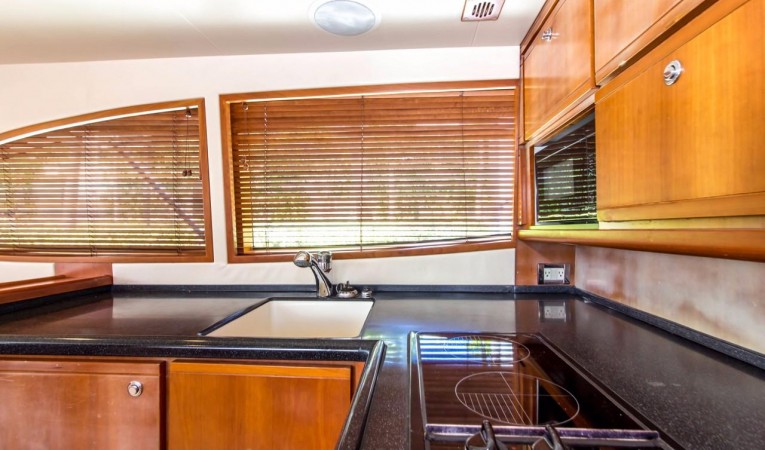 45 Bertram 2007 Bertram 450 Oceans Eleven