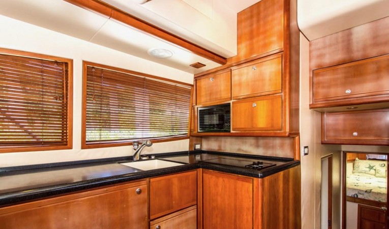 45 Bertram 2007 Bertram 450 Oceans Eleven