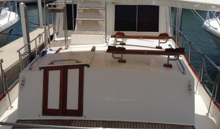 36 Grand Banks Cockpit view