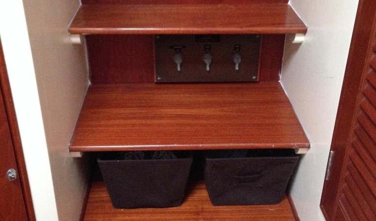 36 Grand Banks Fwd Stateroom Steps