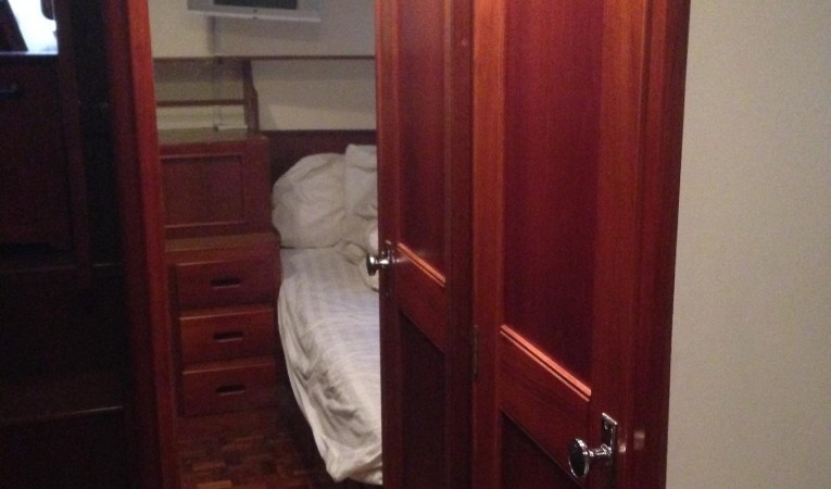36 Grand Banks Aft Stateroom