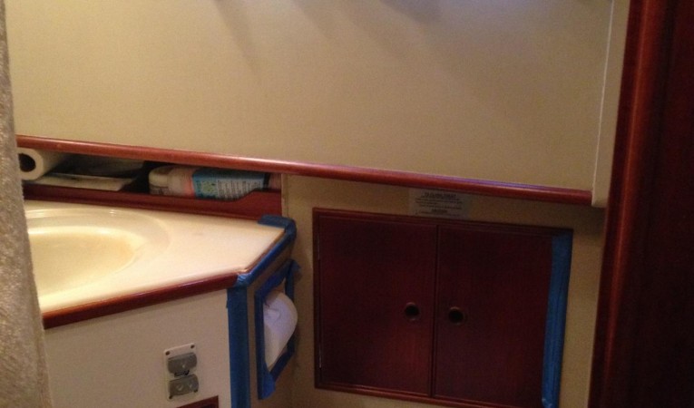 36 Grand Banks Aft Head