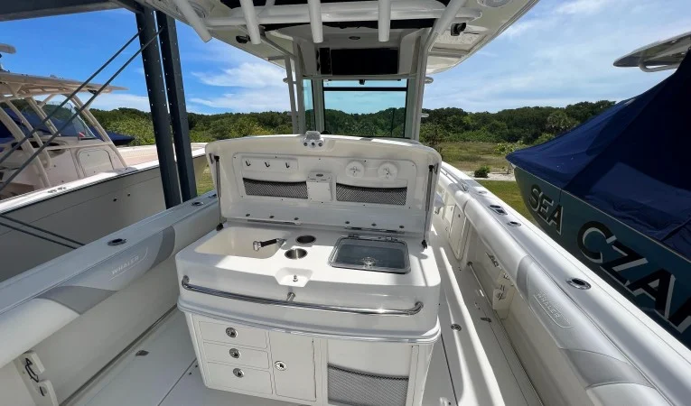 32 Boston Whaler 
