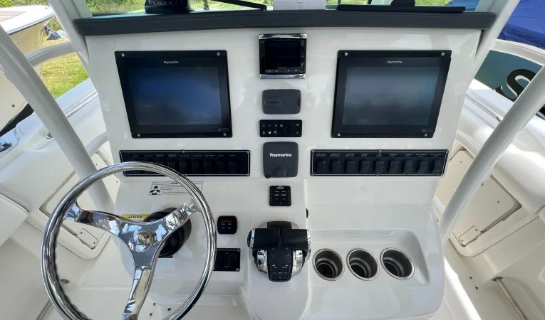 32 Boston Whaler 