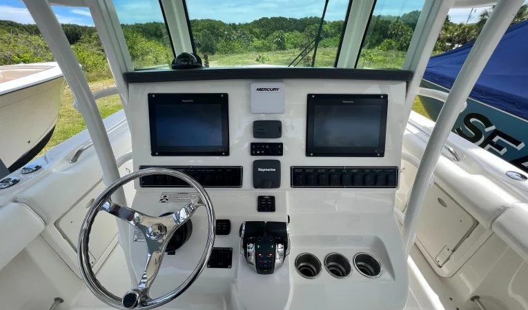 32 Boston Whaler 