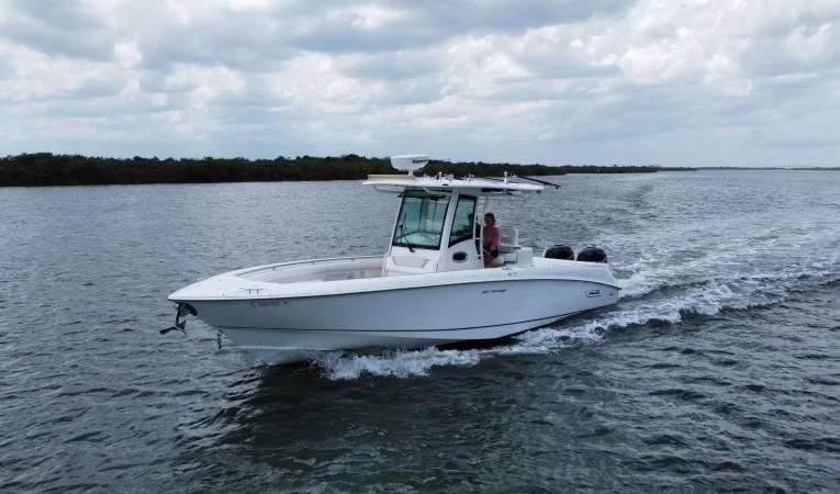 32 Boston Whaler 