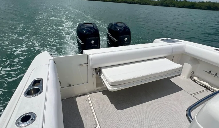 32 Boston Whaler 