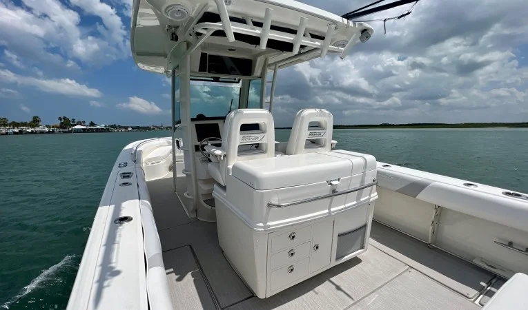 32 Boston Whaler 