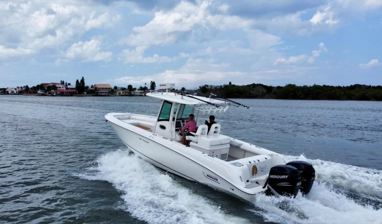 32 Boston Whaler 