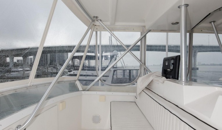 50 Post Flybridge Seating