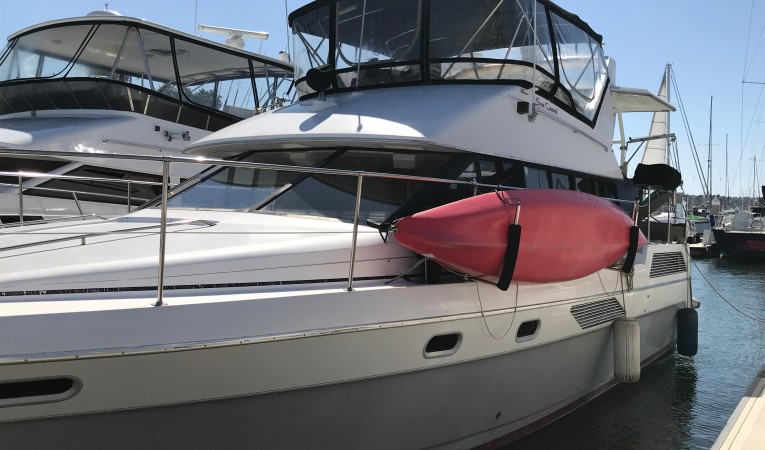 43 Bayliner At the Dock