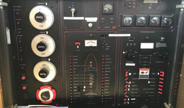 43 Bayliner Electrical Panel
