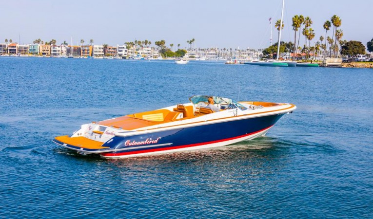 28 Chris-Craft 
