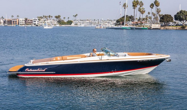 28 Chris-Craft 