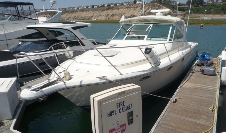 31 Tiara Yachts 