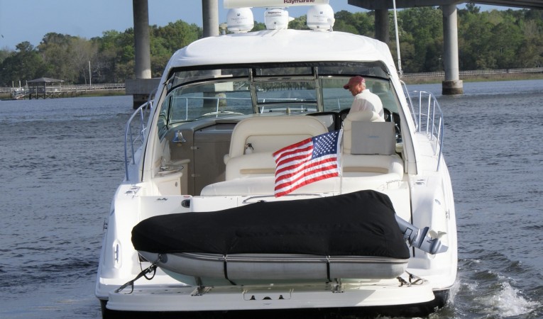 44 Sea Ray aft profile