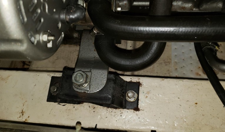 41 Morgan Motor mounts