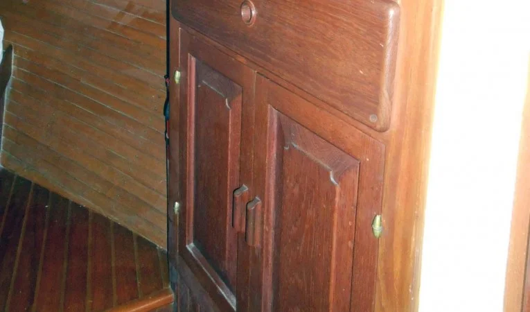 31 Sea Eagle Stateroom storage