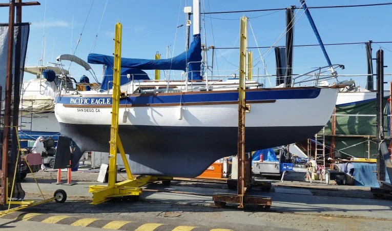 31 Sea Eagle Fresh bottom paint