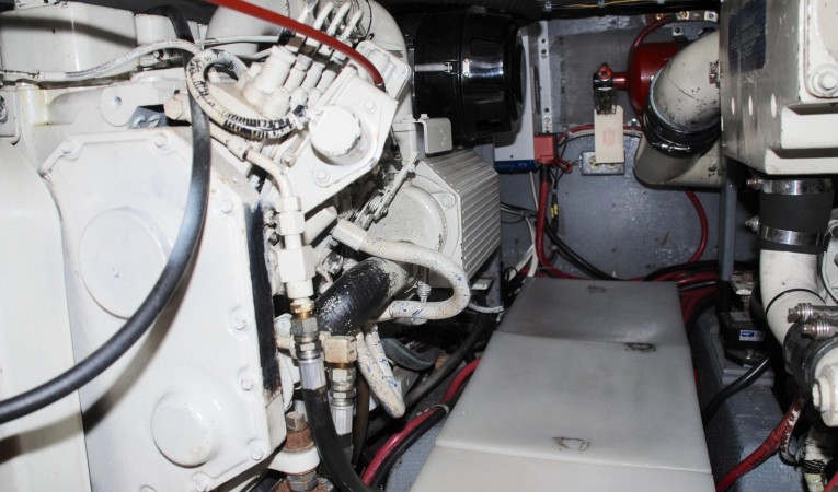 34 Tollycraft Starboard Engine