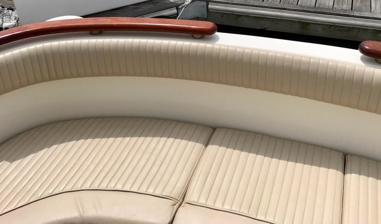 46 Jeanneau Prestige Cockpit Seat
