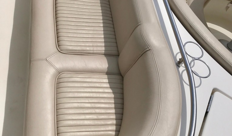 46 Jeanneau Prestige Cockpit Seat (2)