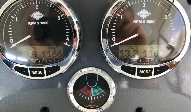 46 Jeanneau Prestige Tachs