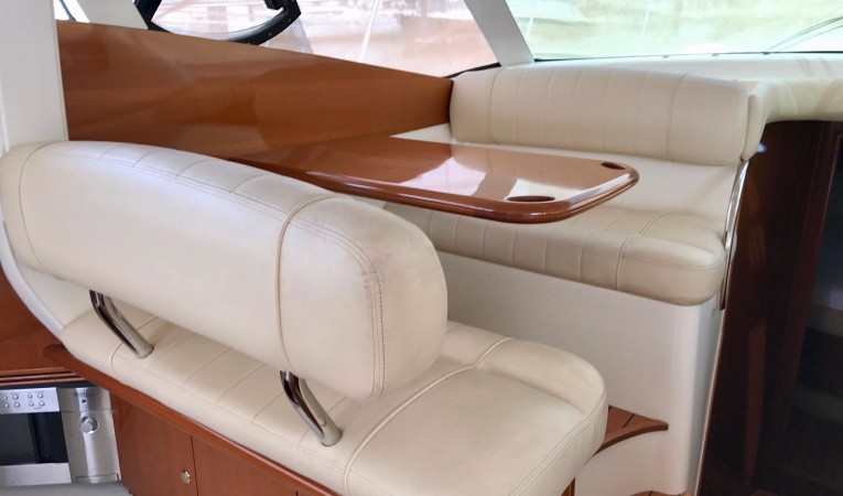 46 Jeanneau Prestige Settee Port Side
