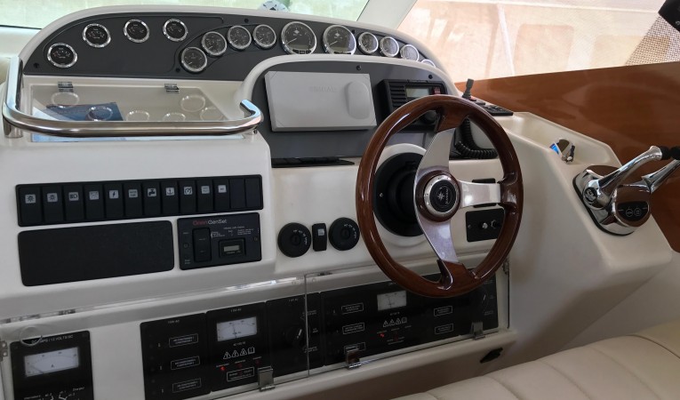 46 Jeanneau Prestige Helm