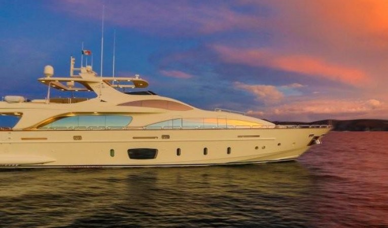 105 Azimut 