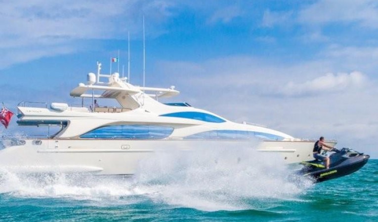 105 Azimut 