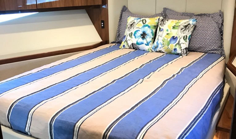 54 Riviera Vip Cabin