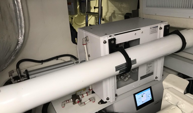 54 Riviera Watermaker