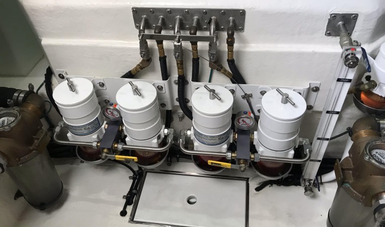 54 Riviera Racor filters