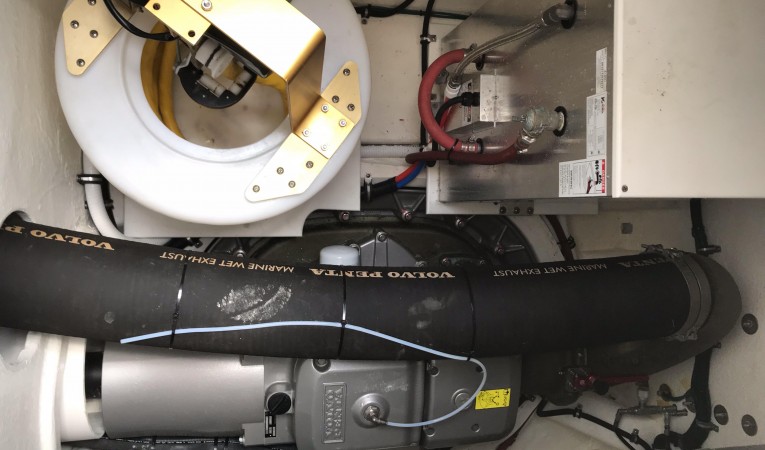 54 Riviera IPS Pod and Cablemaster