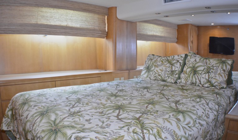 74 Hatteras Queen Forward Cabin