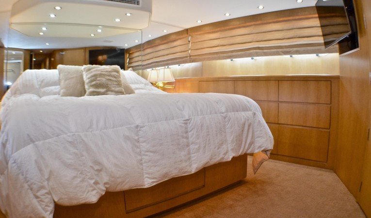 74 Hatteras Master Cabin