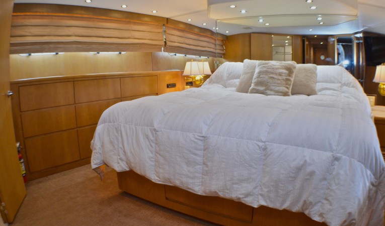 74 Hatteras Master Cabin