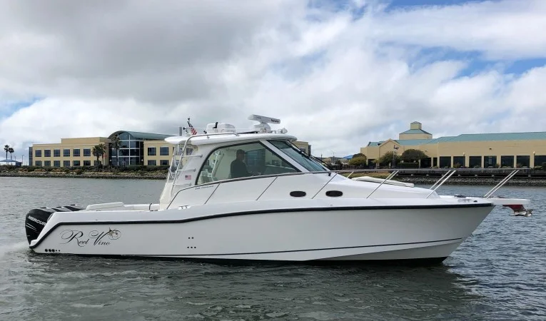 34 Boston Whaler 