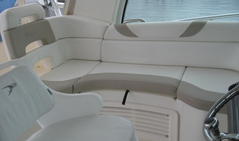 34 Boston Whaler 