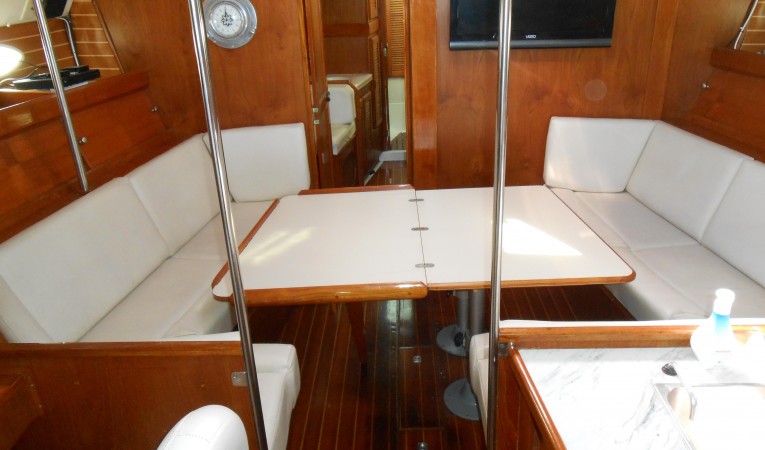 45 Hunter Salon table extended