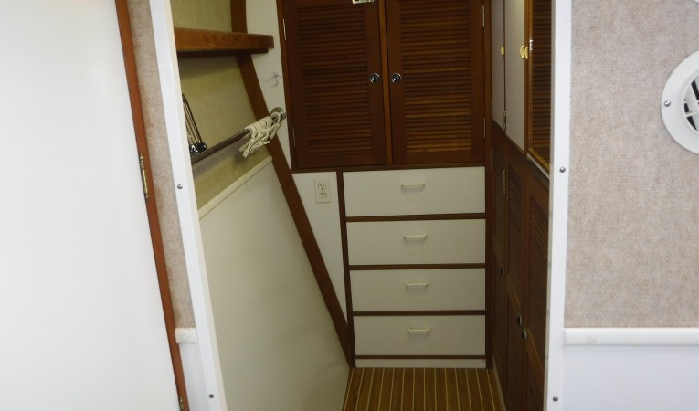 44 Endeavour Catamaran