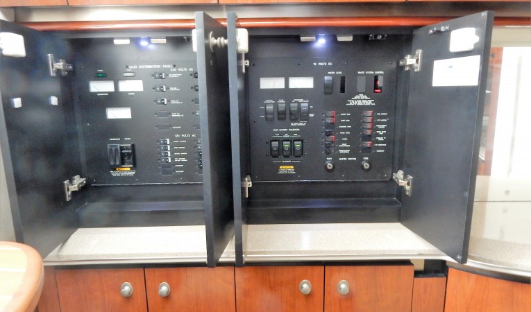 50 Sea Ray Electric apnel