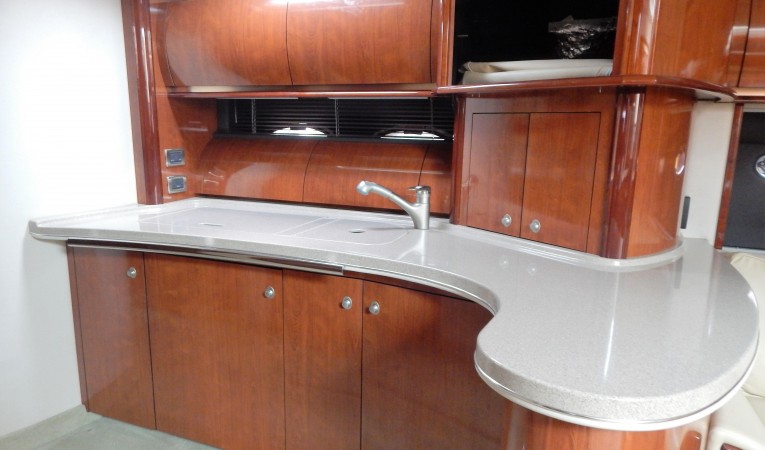 50 Sea Ray Galley