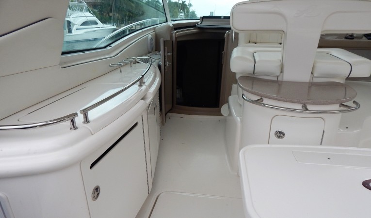 50 Sea Ray Bridge Deck- refrigerator cabinet