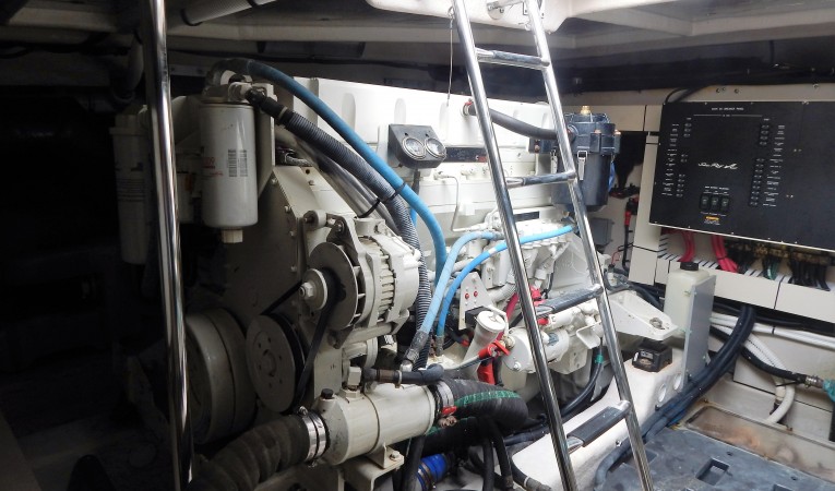 50 Sea Ray Port Engine